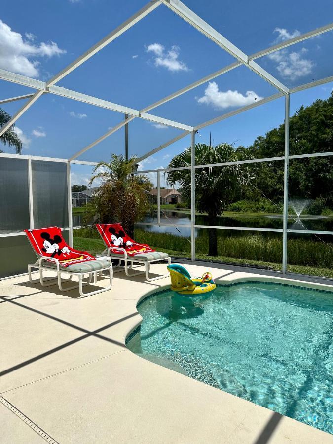 Private Pool With A Beautiful View Overlooking The Lake! Near Disney - Universal Кіссіммі Екстер'єр фото